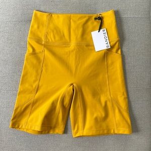 NEW! Bandier Lucca High Rise 7’’ Biker Short, Size XS
